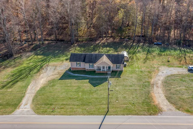 $350,000 | 1427 St Paul Road, Charlotte, TN 37036