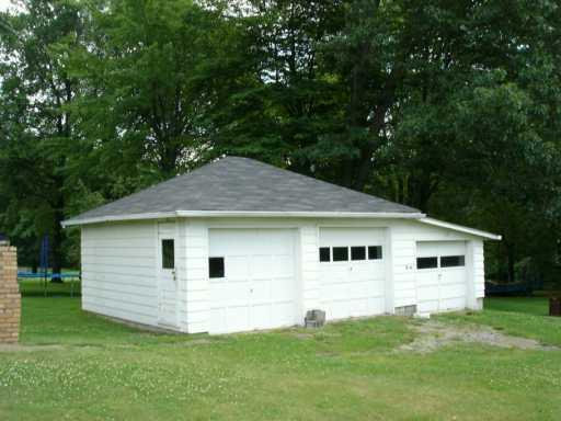 2996 Ivanhoe Road Sharpsville, PA 16150 - Photo 2 of 8 Stable/Barn.
