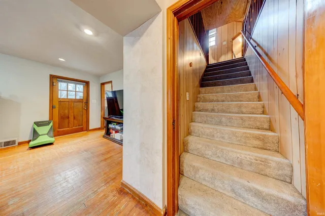 $149,000 | 1013 North Main Street, Winslow, IN 47598