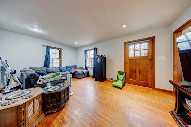 $149,000 | 1013 North Main Street, Winslow, IN 47598