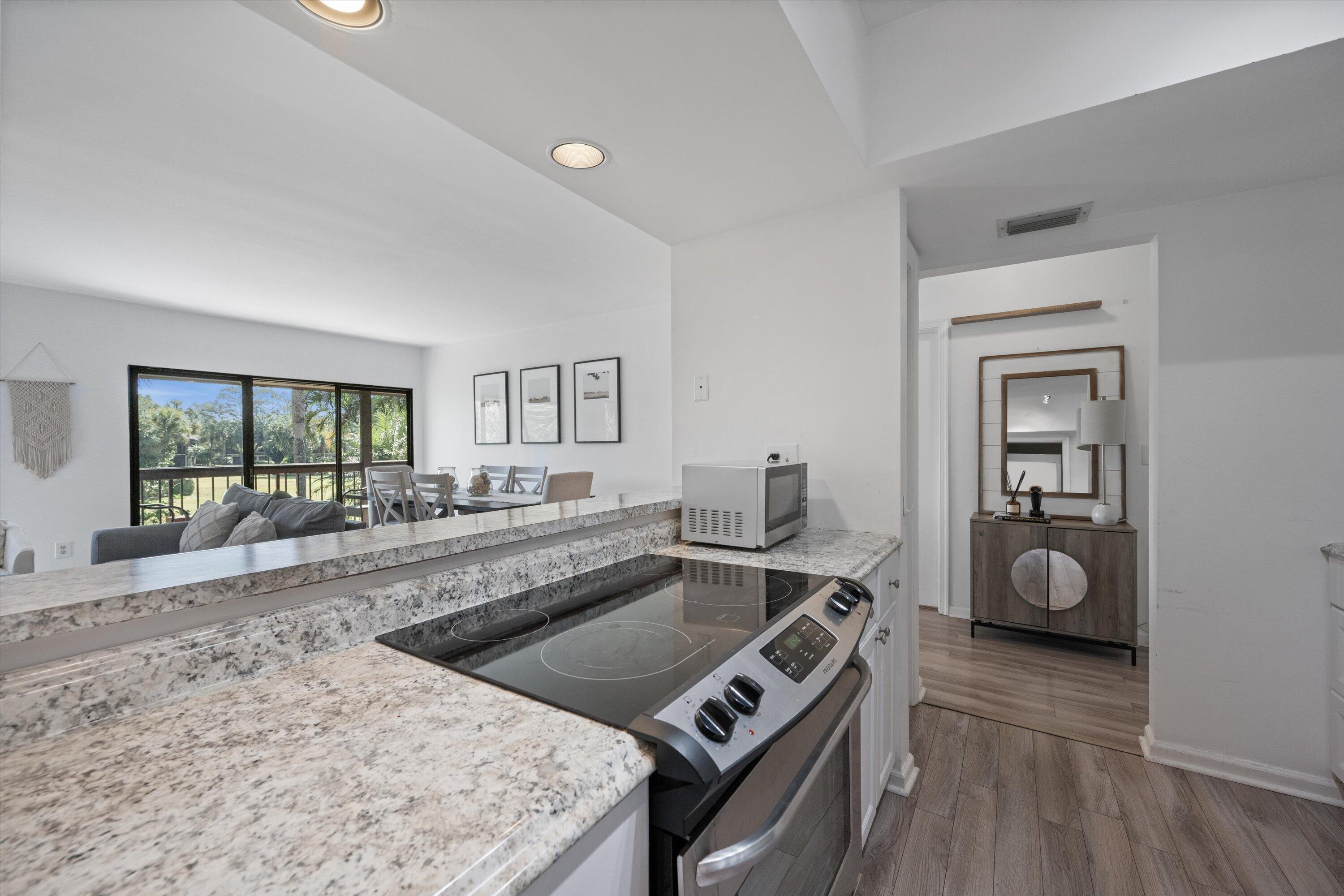 13334 Polo Club Road, Unit 304 Wellington, FL 33414 - Photo 11 of 29 10-DSC_1560