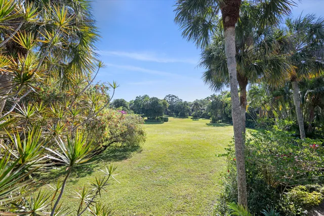 $549,900 | 13334 Polo Club Road, Unit 304, Wellington, FL 33414