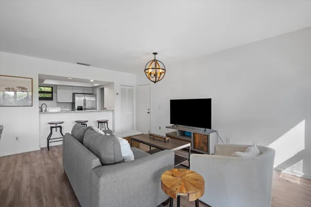 $549,900 | 13334 Polo Club Road, Unit 304, Wellington, FL 33414