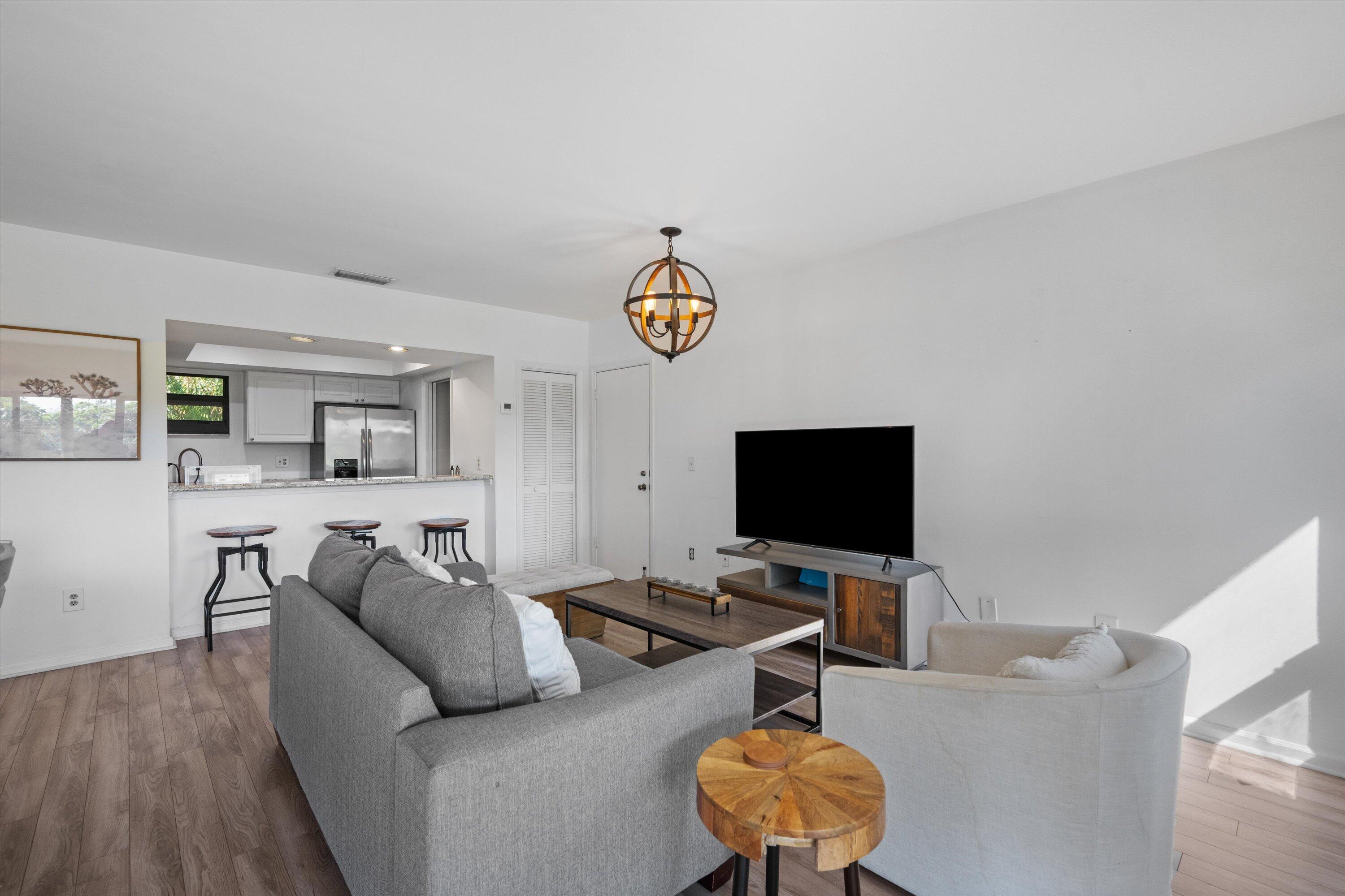 13334 Polo Club Road, Unit 304 Wellington, FL 33414 - Photo 4 of 29 03-DSC_1518