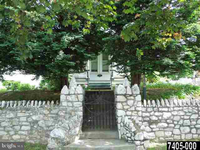 266 York Street Hanover, PA 17331 - Photo 3 of 36 Gallery Image 3