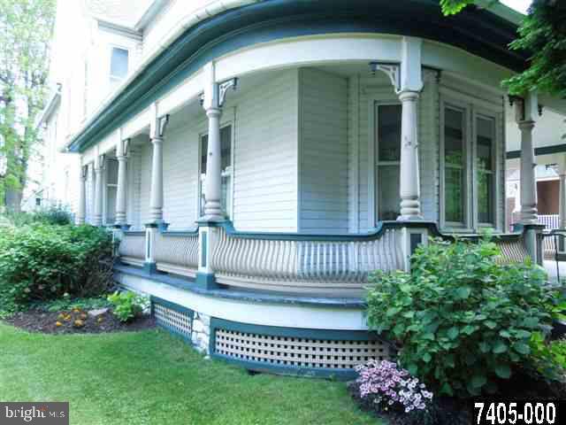 266 York Street Hanover, PA 17331 - Photo 5 of 36 Gallery Image 5