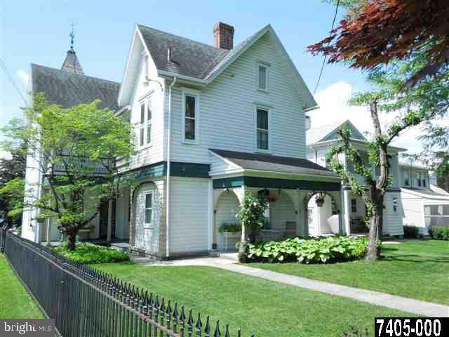266 York Street Hanover, PA 17331 - Photo 8 of 36 Gallery Image 8