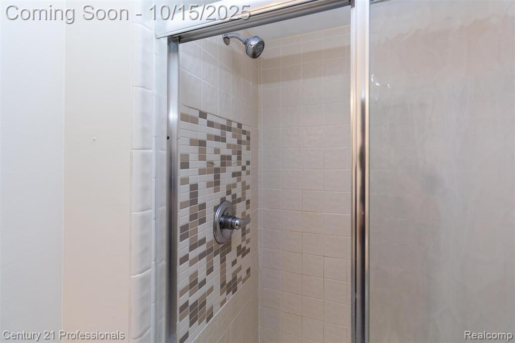 535 Tennyson Rochester Hills, MI 48307 - Photo 20 of 50