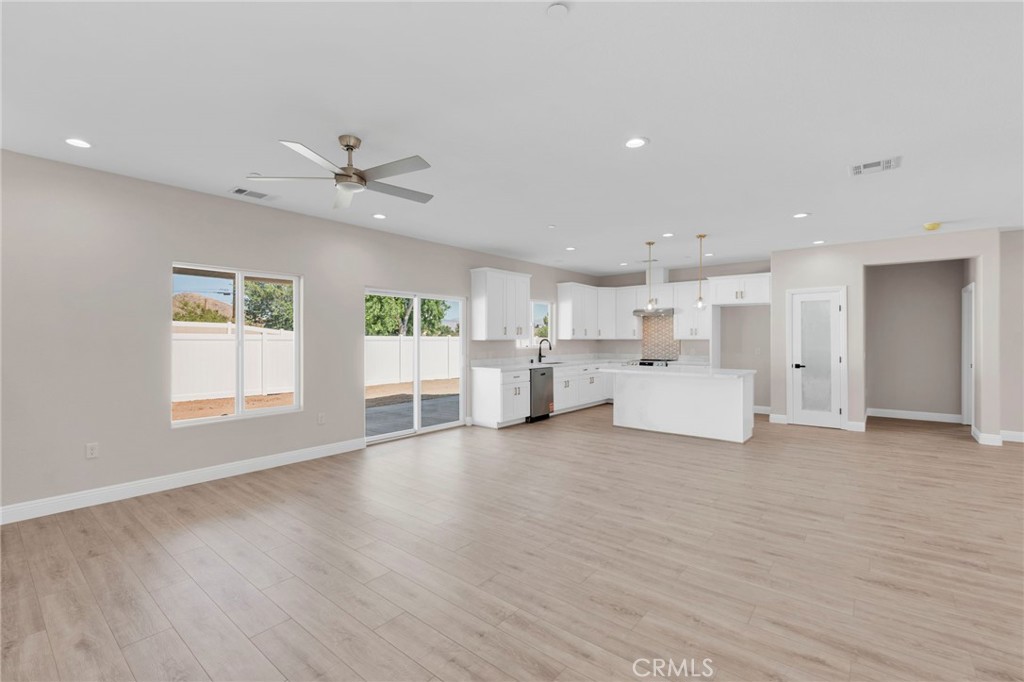 15991 Tao Road Apple Valley, CA 92307 - Photo 7 of 49