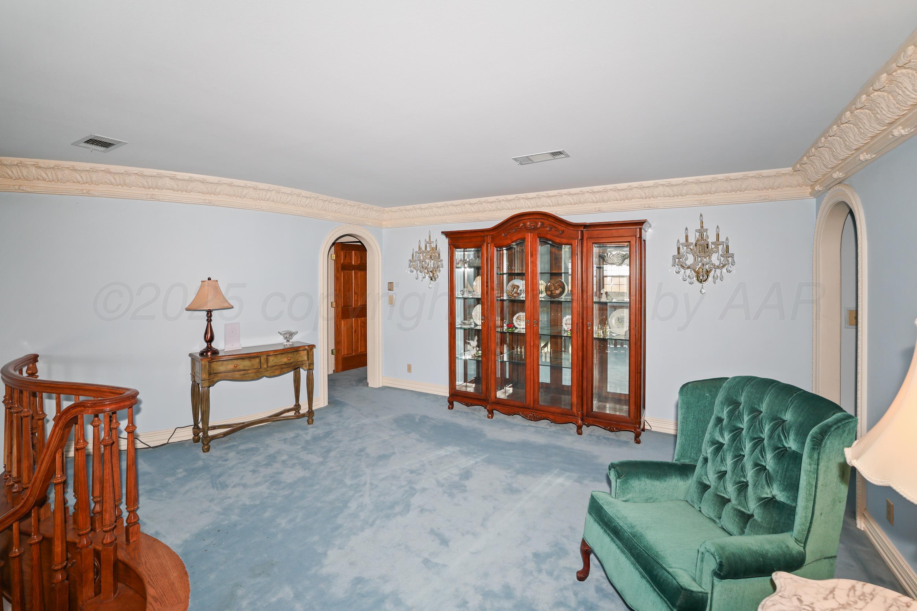 1401 County Road K Panhandle, TX 79068 - Photo 43 of 53 a living room with furniture and a window