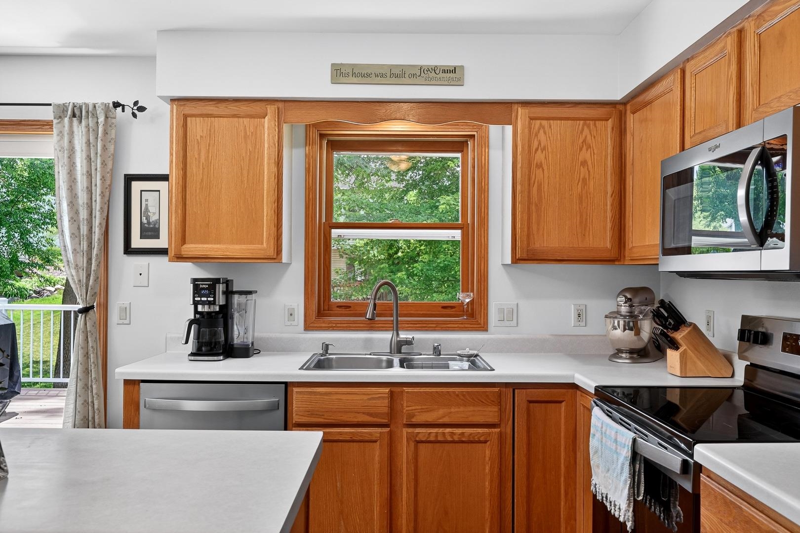 6217 Adobe Way Madison, WI 53719 - Photo 12 of 44