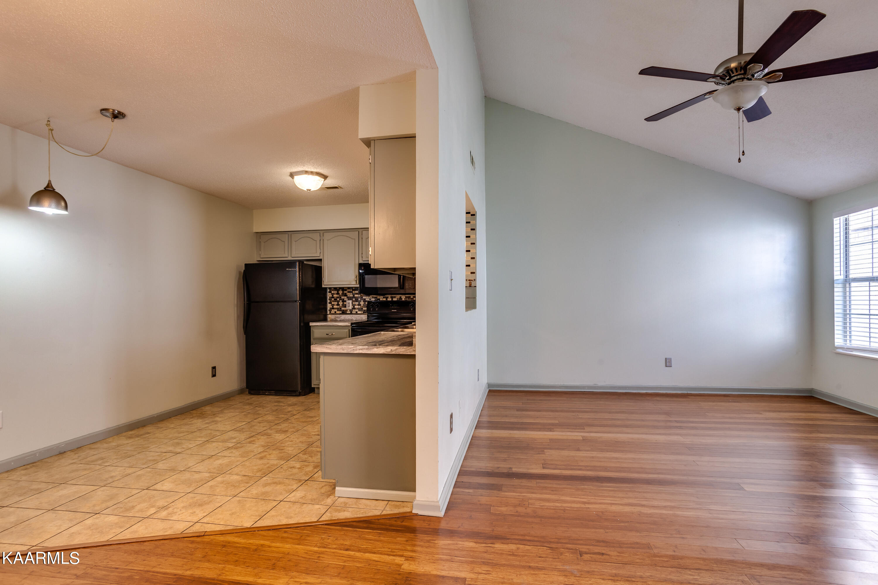 8055 Intervale Way Powell, TN 37849 - Photo 13 of 26 016230308-1-8055IntervaleWayPowellTN-SMA