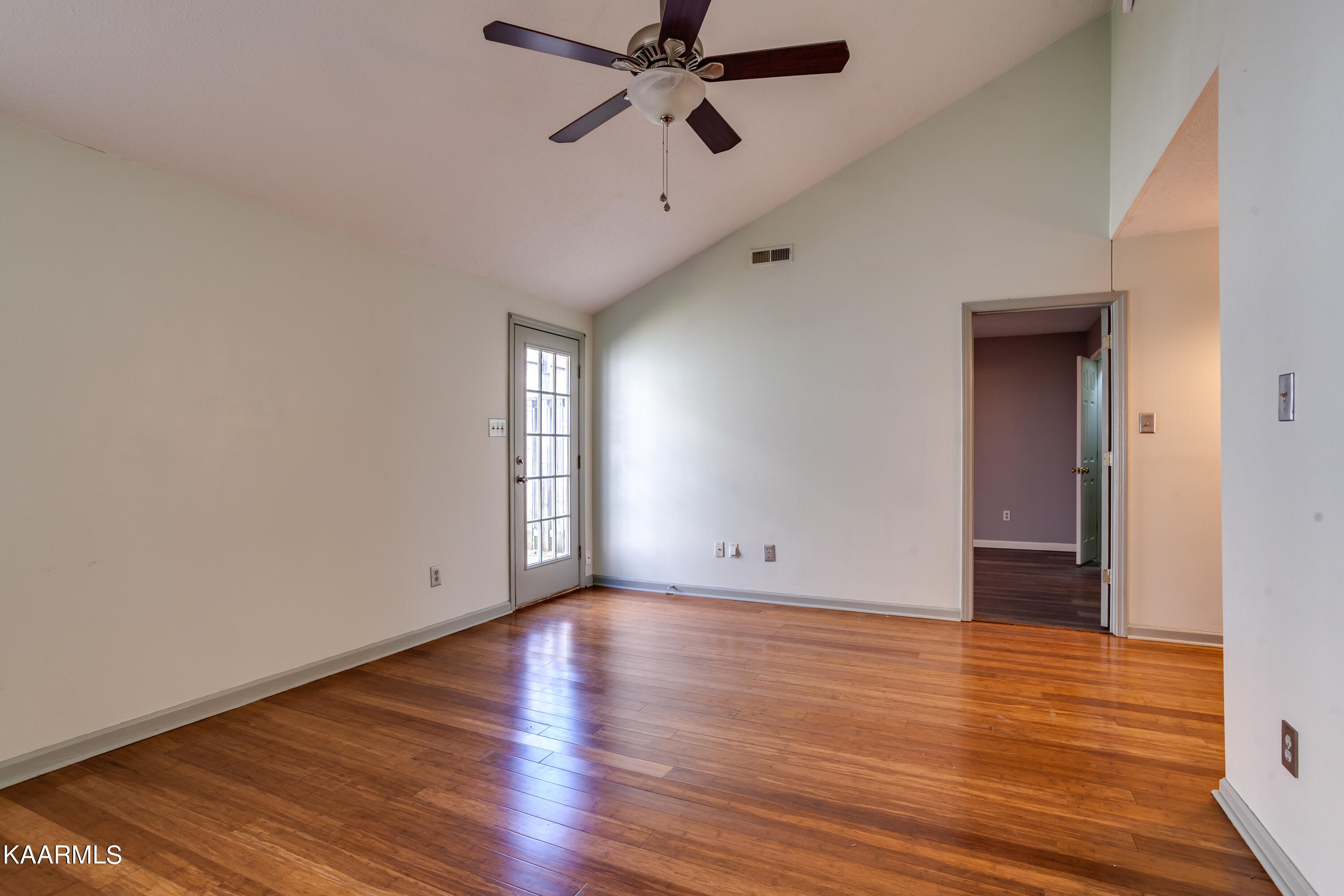 8055 Intervale Way Powell, TN 37849 - Photo 16 of 26 019230308-1-8055IntervaleWayPowellTN-SMA