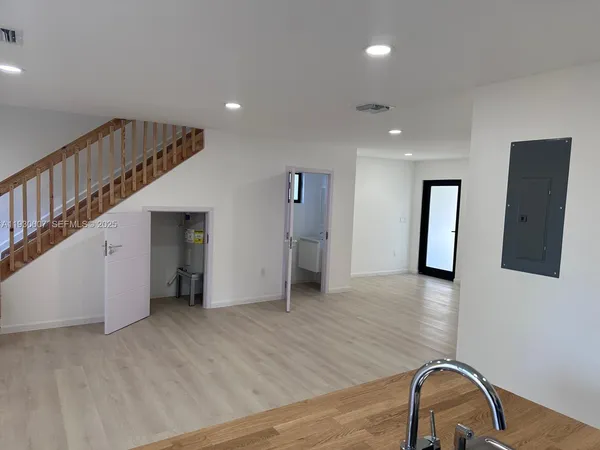 $2,600 | 574 Northwest 7th Street, Unit 1, Florida City, FL 33034