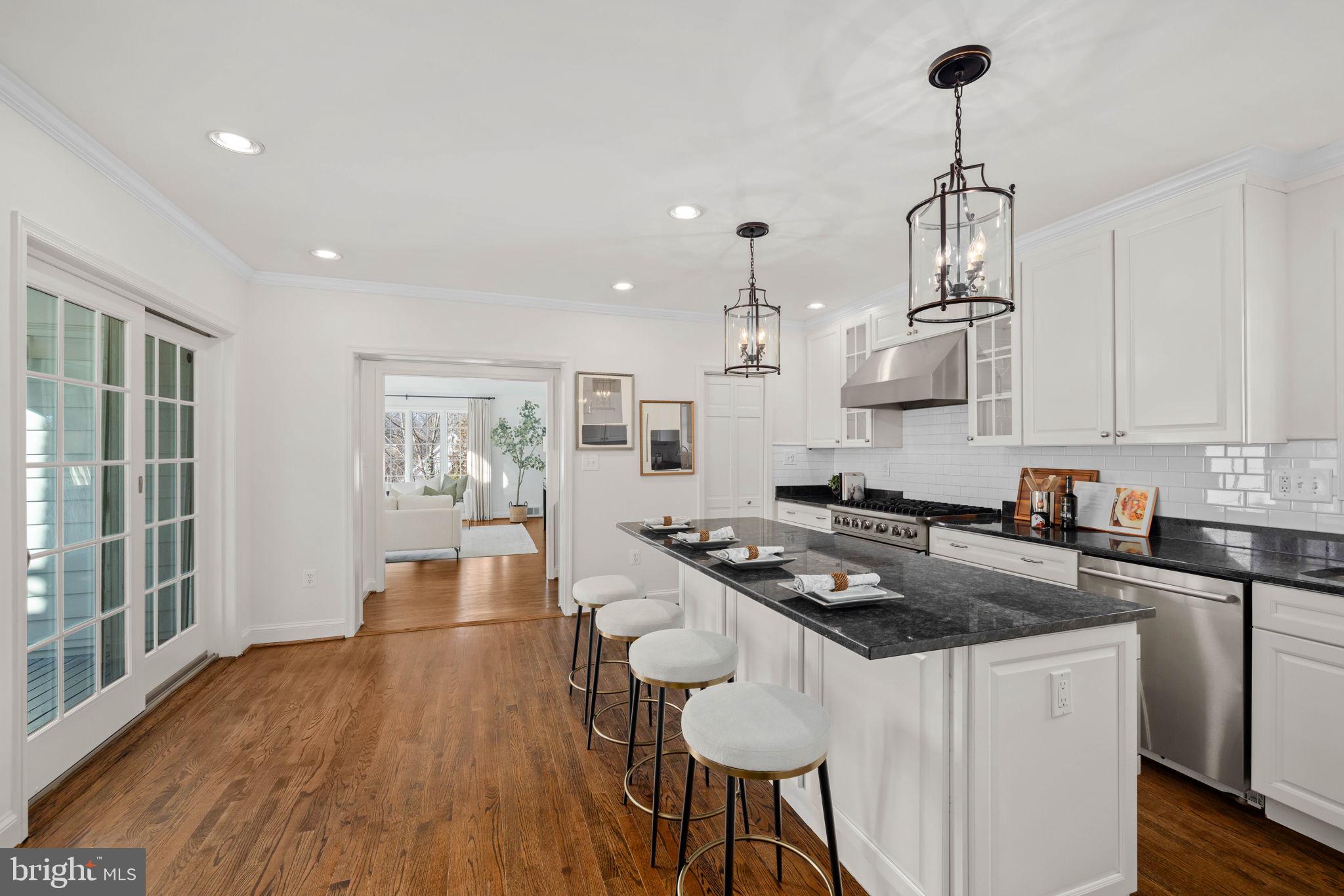 4545 32nd Road North Arlington, VA 22207 - Photo 23 of 73 Plenty of countertop seating
