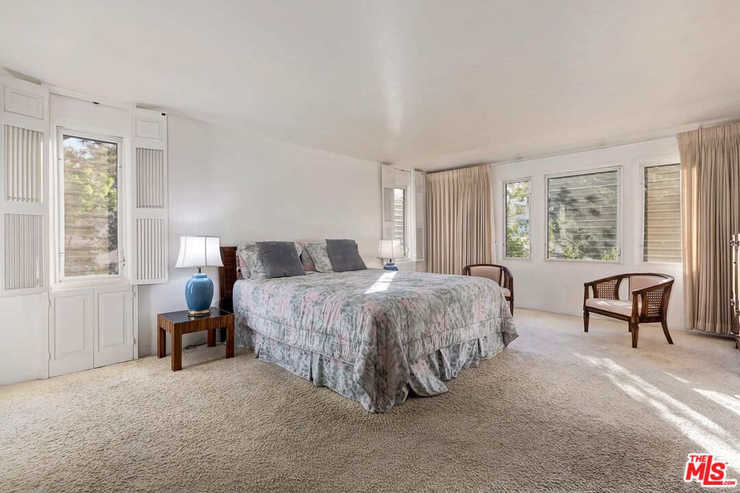 213 South Rodeo Drive Beverly Hills, CA 90212 - Photo 11 of 18