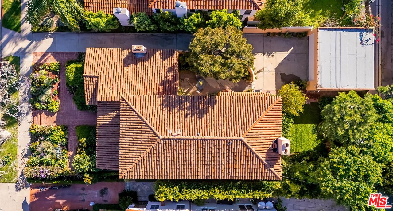 213 South Rodeo Drive Beverly Hills, CA 90212 - Photo 18 of 18