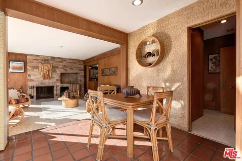 $4,295,000 | 213 South Rodeo Drive, Beverly Hills, CA 90212