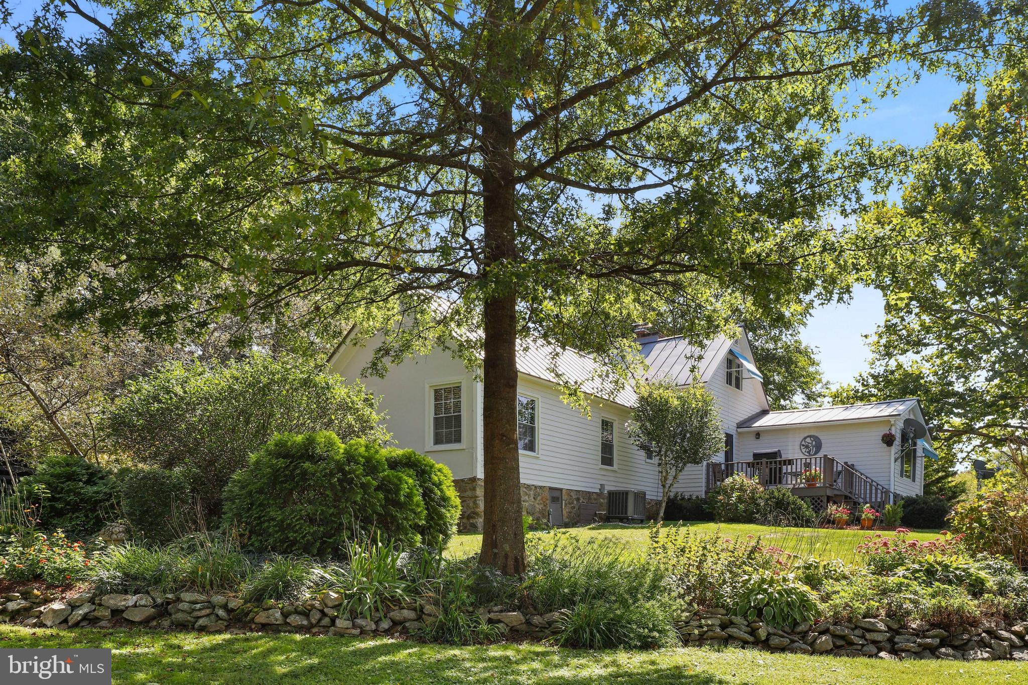 6884 Leeds Manor Road Marshall, VA 20115 - Photo 3 of 56 Gallery Image 3