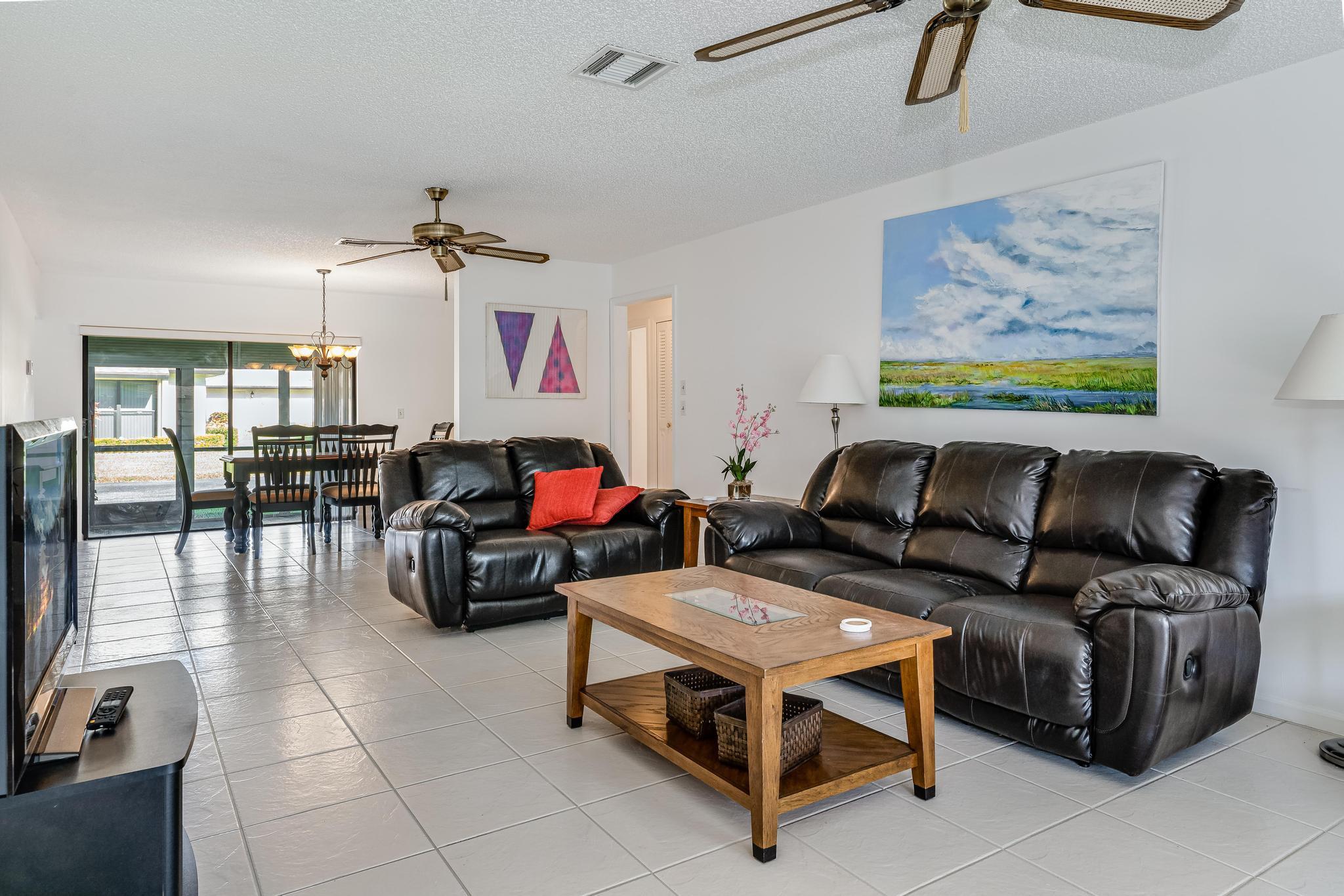 4869 Equestrian Road, Unit B Boynton Beach, FL 33436 - Photo 4 of 21 Wide Open Space