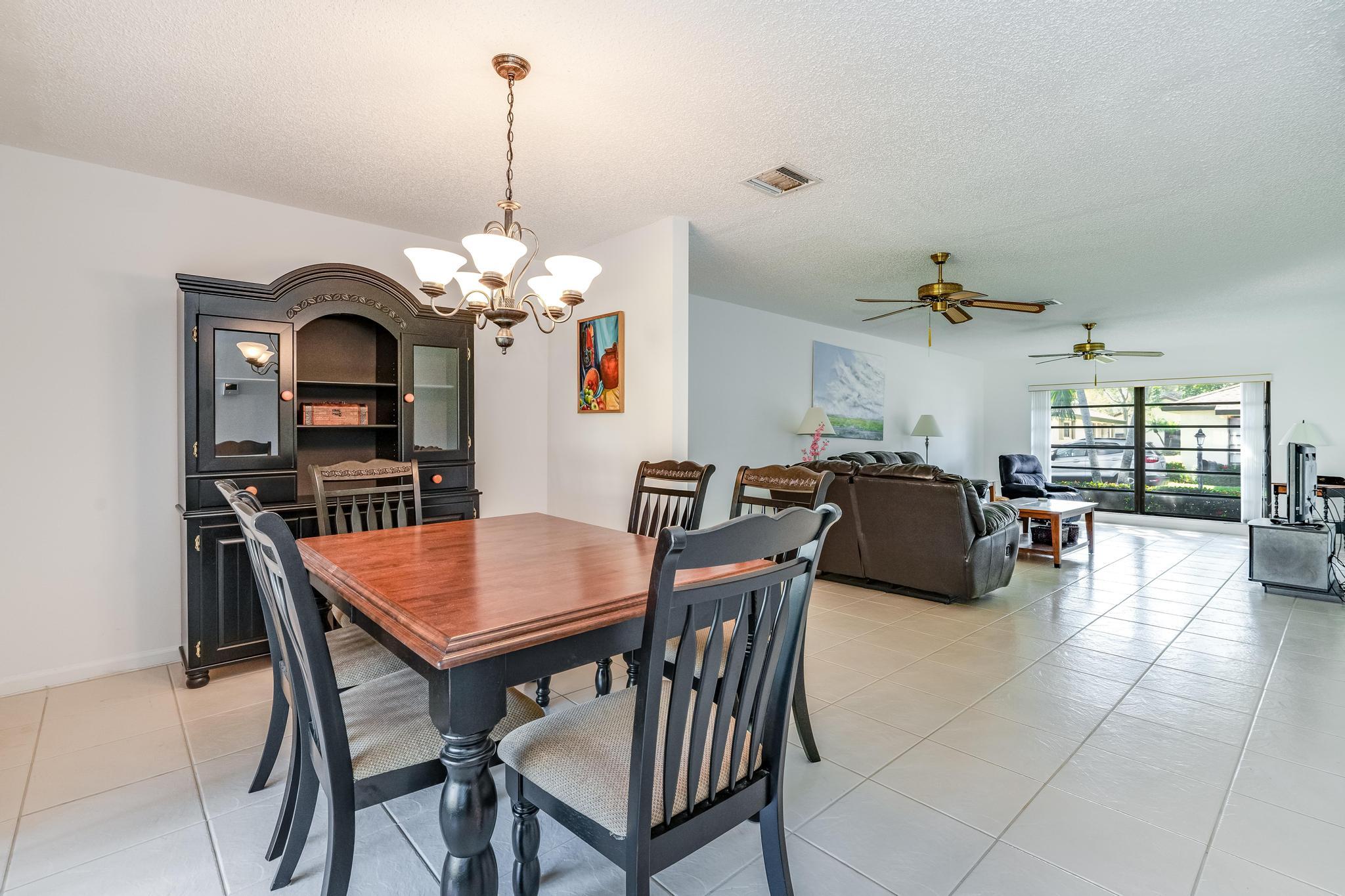 4869 Equestrian Road, Unit B Boynton Beach, FL 33436 - Photo 5 of 21 Dining Room