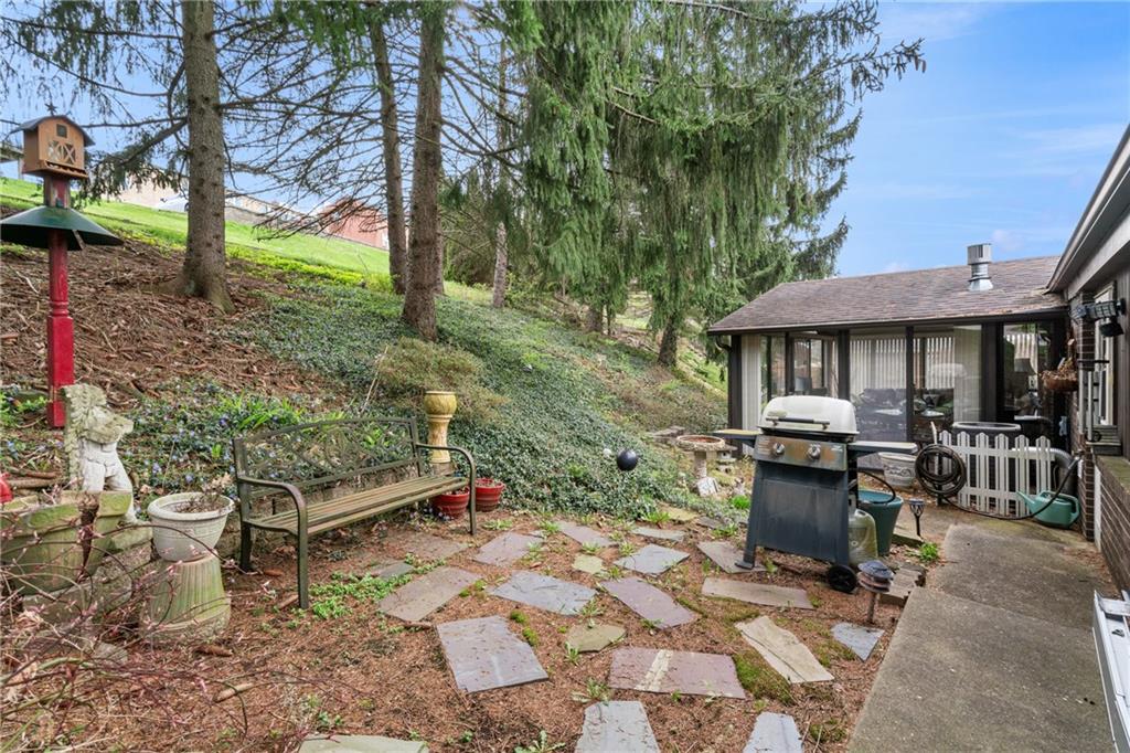 133 North Vireo Drive McKees Rocks, PA 15136 - Photo 24 of 27