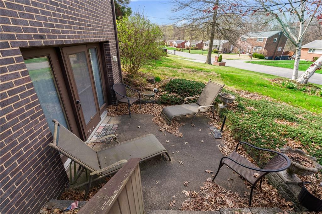 133 North Vireo Drive McKees Rocks, PA 15136 - Photo 26 of 27