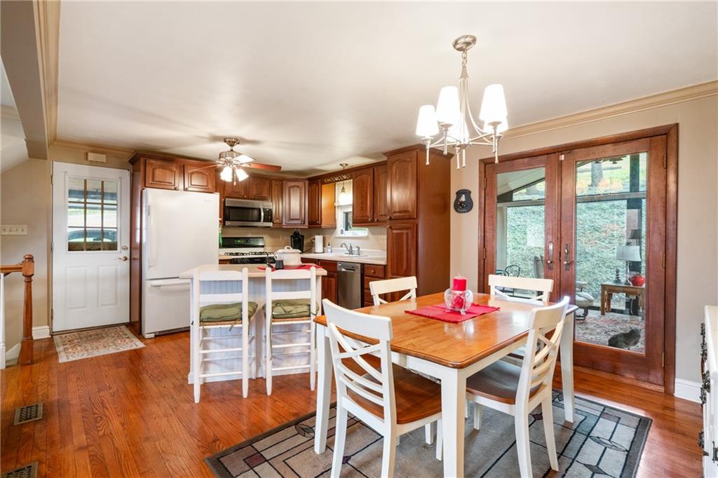 133 North Vireo Drive McKees Rocks, PA 15136 - Photo 6 of 27