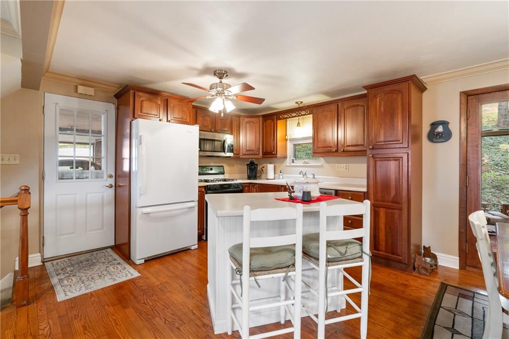 133 North Vireo Drive McKees Rocks, PA 15136 - Photo 7 of 27