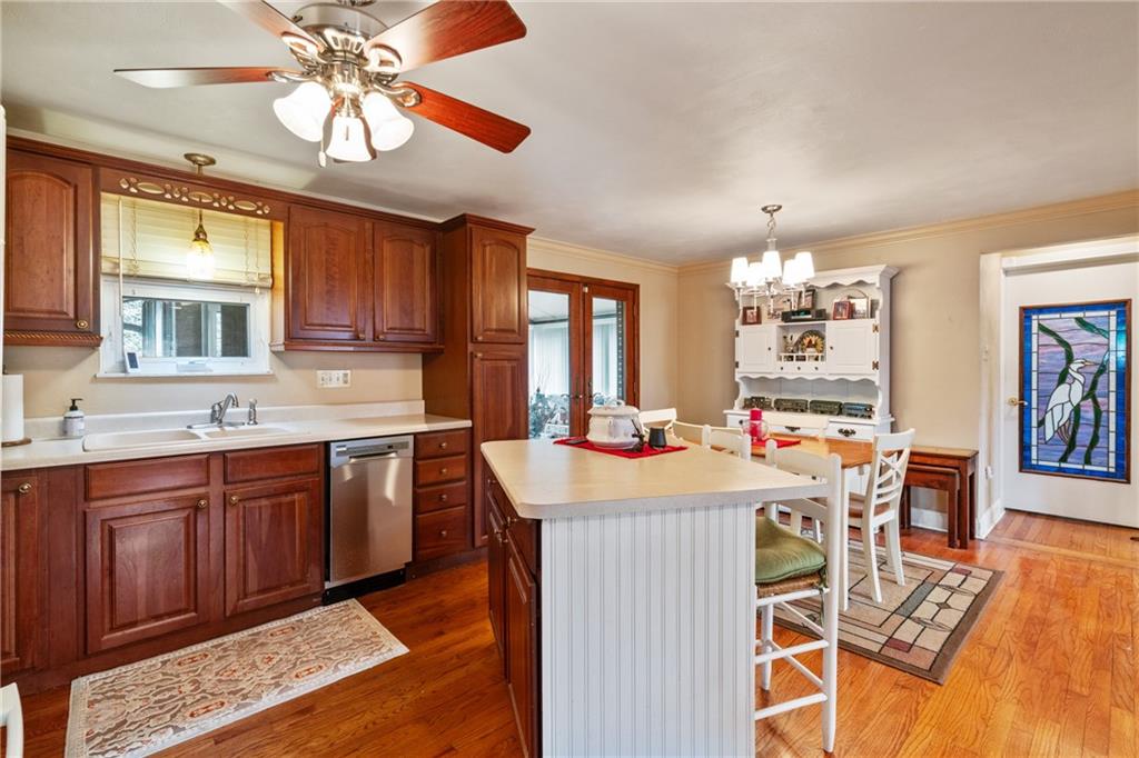 133 North Vireo Drive McKees Rocks, PA 15136 - Photo 8 of 27