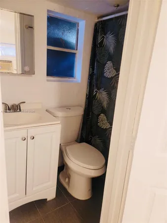 $850 | 842 Northwest 107th Street, Unit A, Miami, FL 33168