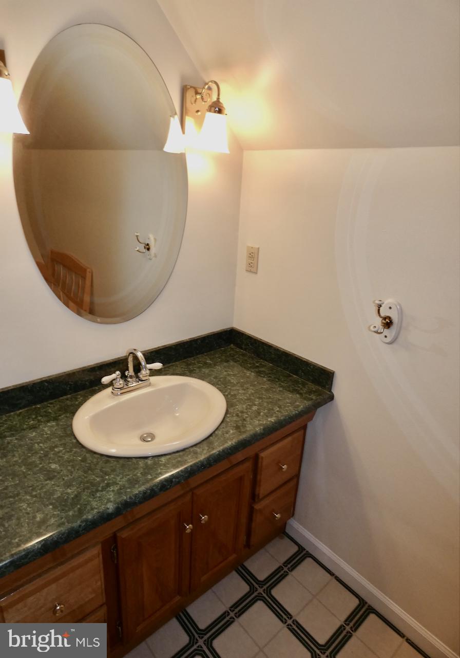 260 Clarks Corner Road New Castle, DE 19720 - Photo 53 of 85 Charming bathroom with elegant fixtures.