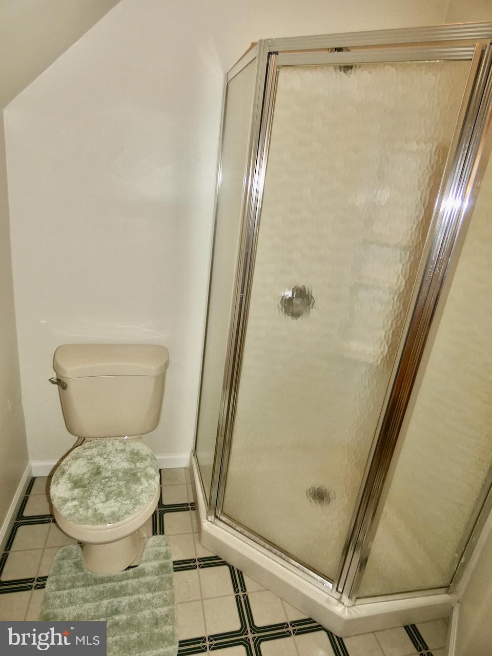 260 Clarks Corner Road New Castle, DE 19720 - Photo 55 of 85 Charming bathroom with modern fixtures.