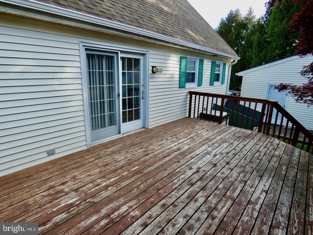 260 Clarks Corner Road New Castle, DE 19720 - Photo 59 of 85 Charming deck for outdoor gatherings.
