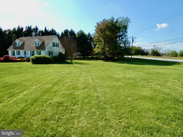 $525,000 | 260 Clarks Corner Road, New Castle, DE 19720