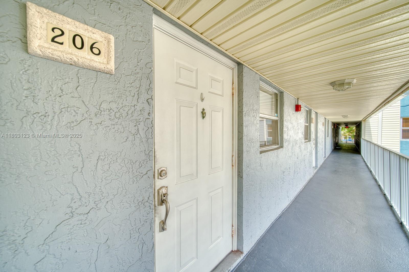 Glenvar Heights Miami, FL 33155 - Photo 23 of 30 a view of a hallway