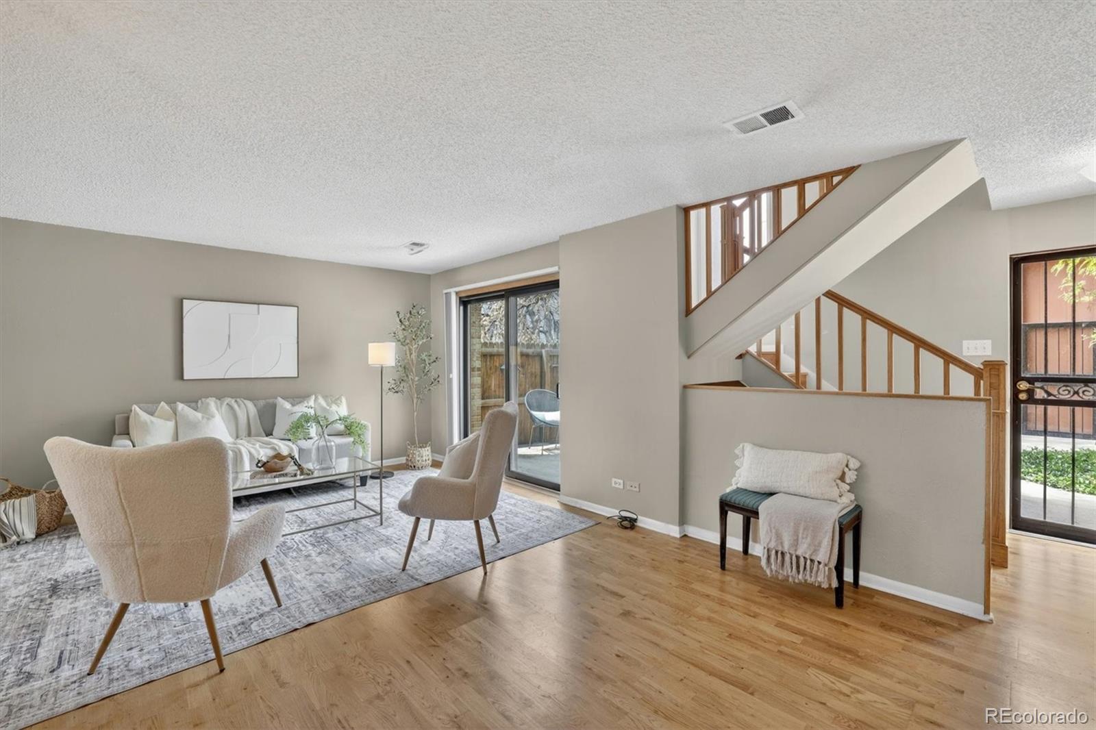 2883 South Locust Street Denver, CO 80222 - Photo 6 of 39