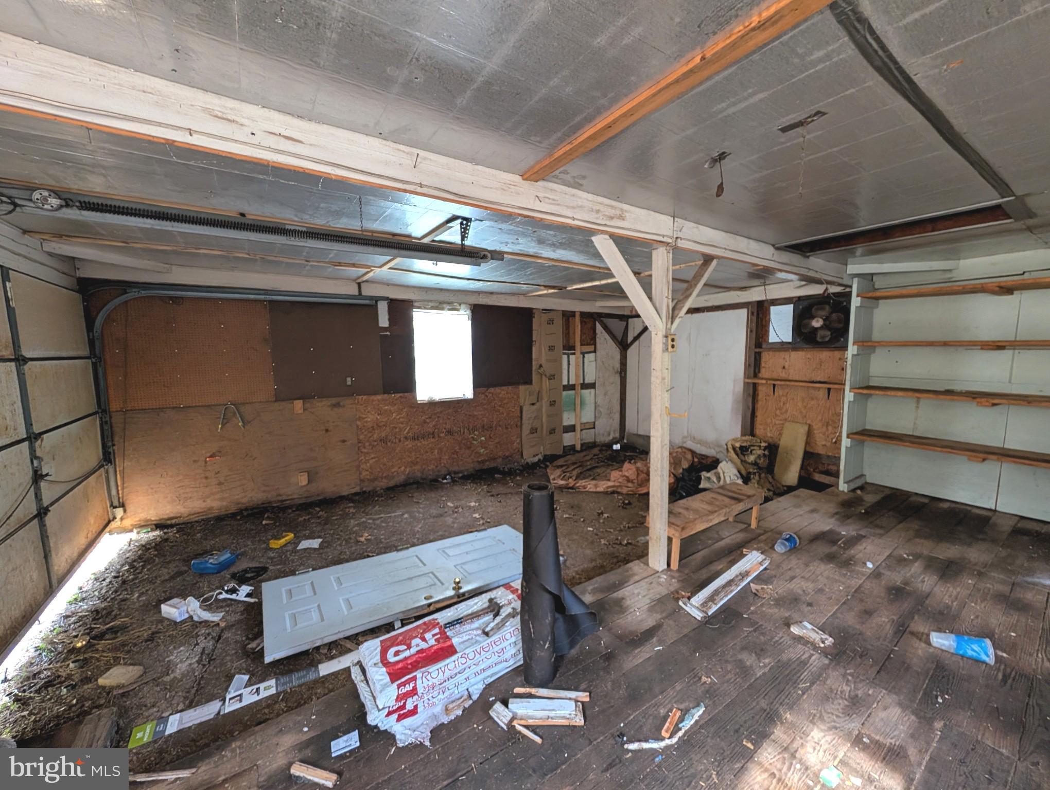 360 School House Road New Providence, PA 17560 - Photo 17 of 21 Garage & Space for Workshop