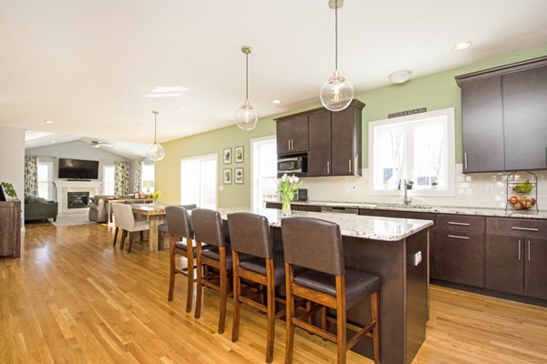 14 Forbes Road Hudson, MA 01749 - Photo 12 of 30 Gallery Image 12