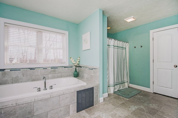 14 Forbes Road Hudson, MA 01749 - Photo 27 of 30 Gallery Image 27