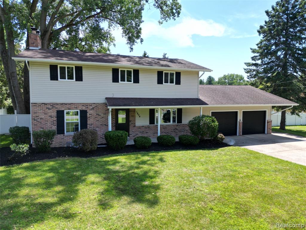 1804 East Curtis Road Birch Run, MI 48415 - Photo 1 of 33