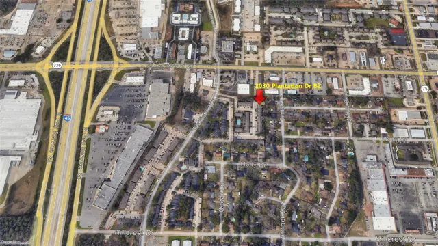 $1,500 | 2030 Plantation Drive, Unit B2, Conroe, TX 77301