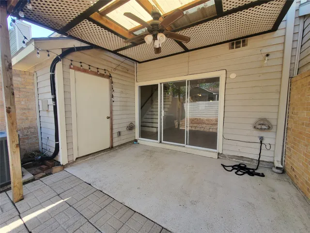 $1,500 | 2030 Plantation Drive, Unit B2, Conroe, TX 77301