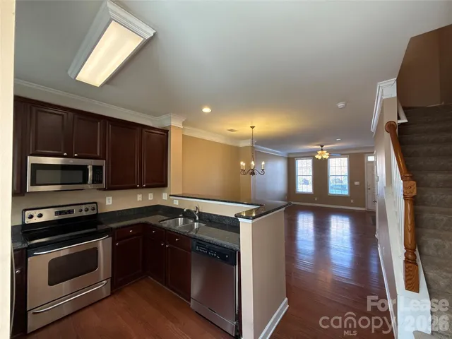 $1,950 | 8636 Beaver Creek Drive, Charlotte, NC 28269