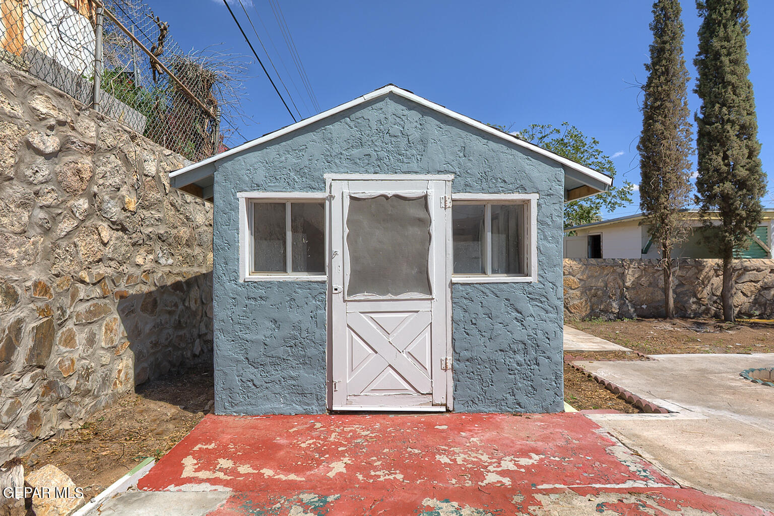 6247 Arapaho Road El Paso, TX 79905 - Photo 34 of 43 a view of outdoor space and yard