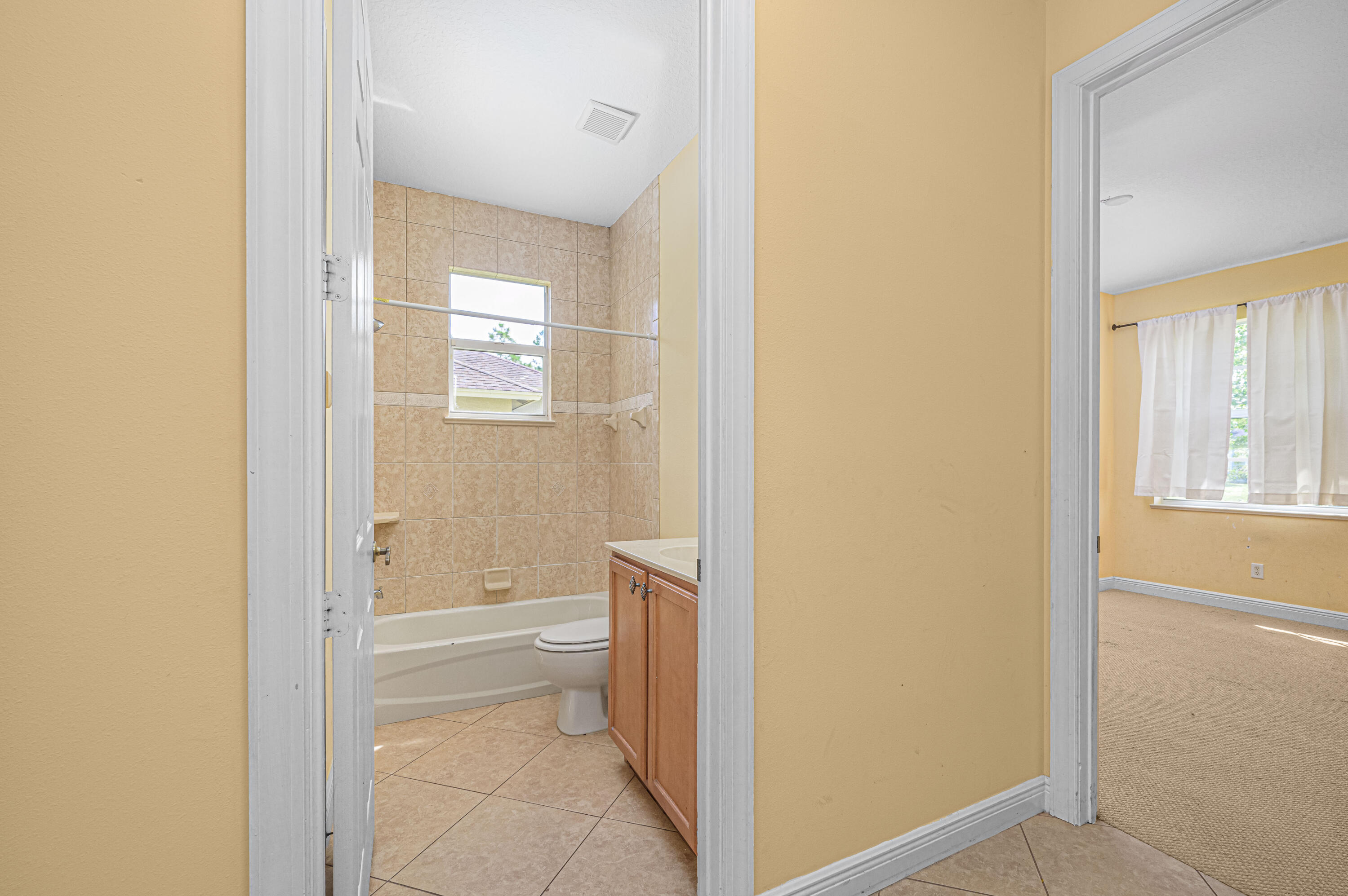 2385 Southwest Salmon Road Port St. Lucie, FL 34953 - Photo 18 of 25 2385 SW Salmon Rd - Full - 16