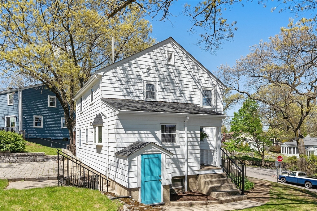 20 Sartell Road Waltham, MA 02451 - Photo 8 of 42 Gallery Image 8