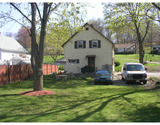 27 Chestnut Hill Road Millville, MA 01529 - Photo 4 of 4 Gallery Image 4