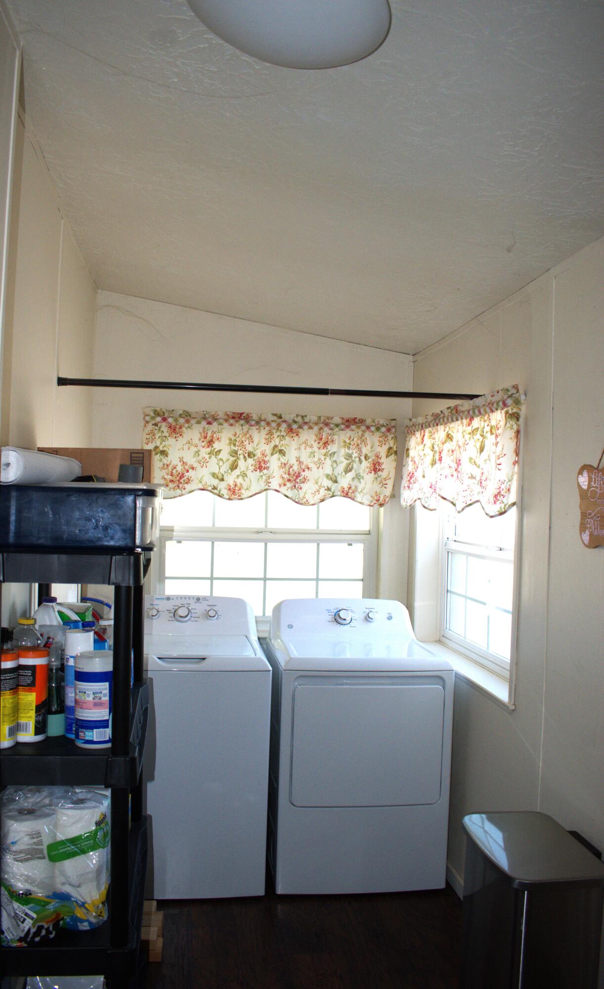 6850 Downing Road, Unit 73 Central Point, OR 97502 - Photo 18 of 23 DSC_1077