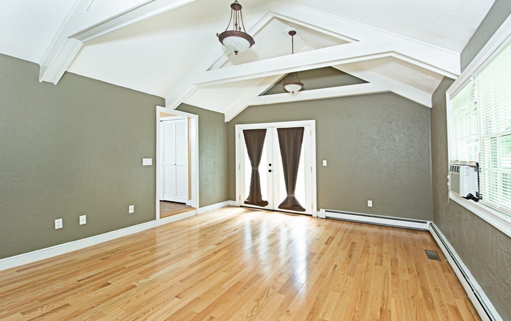 42 Browning Road Shrewsbury, MA 01545 - Photo 8 of 26 Gallery Image 8